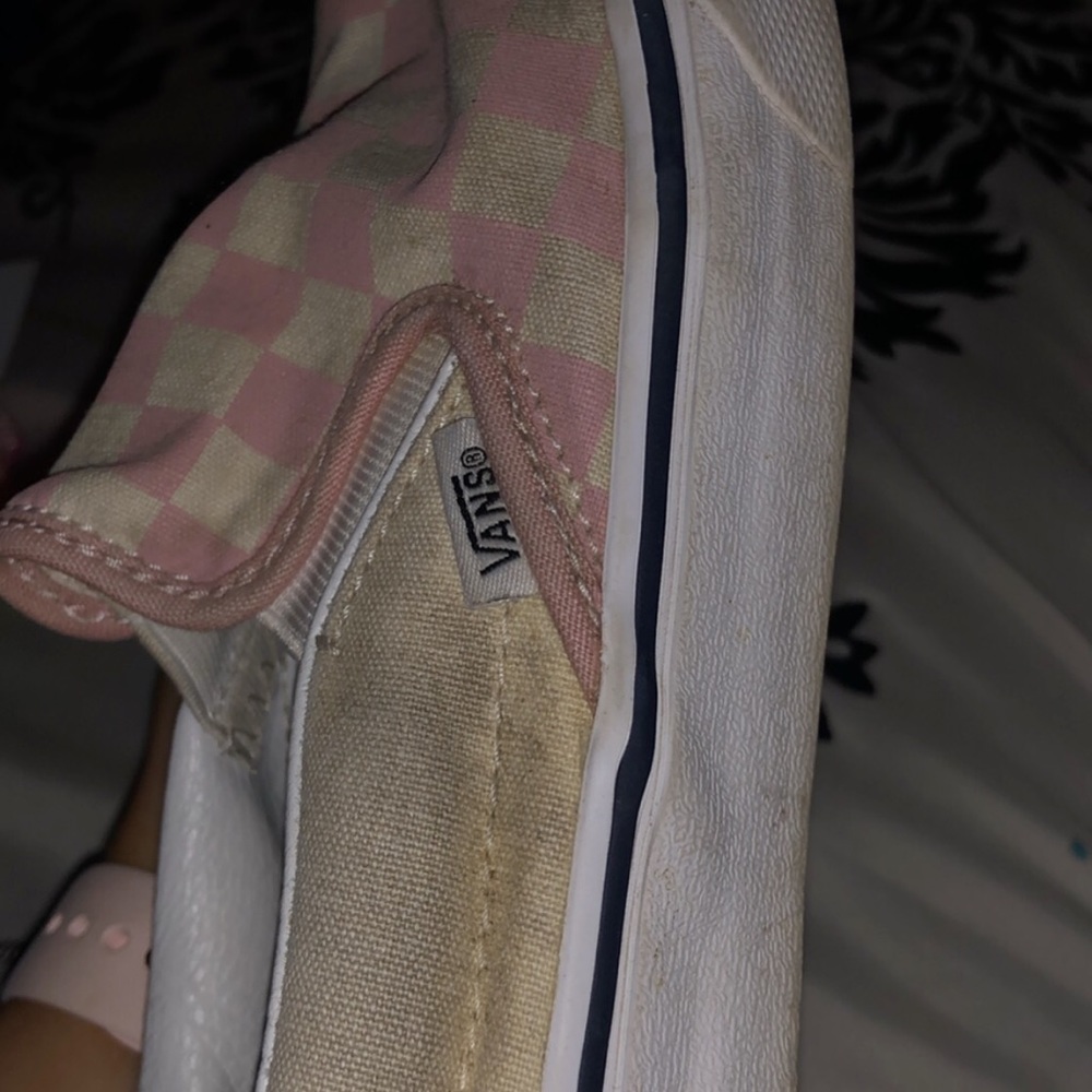 Vans - Picture 2 of 2